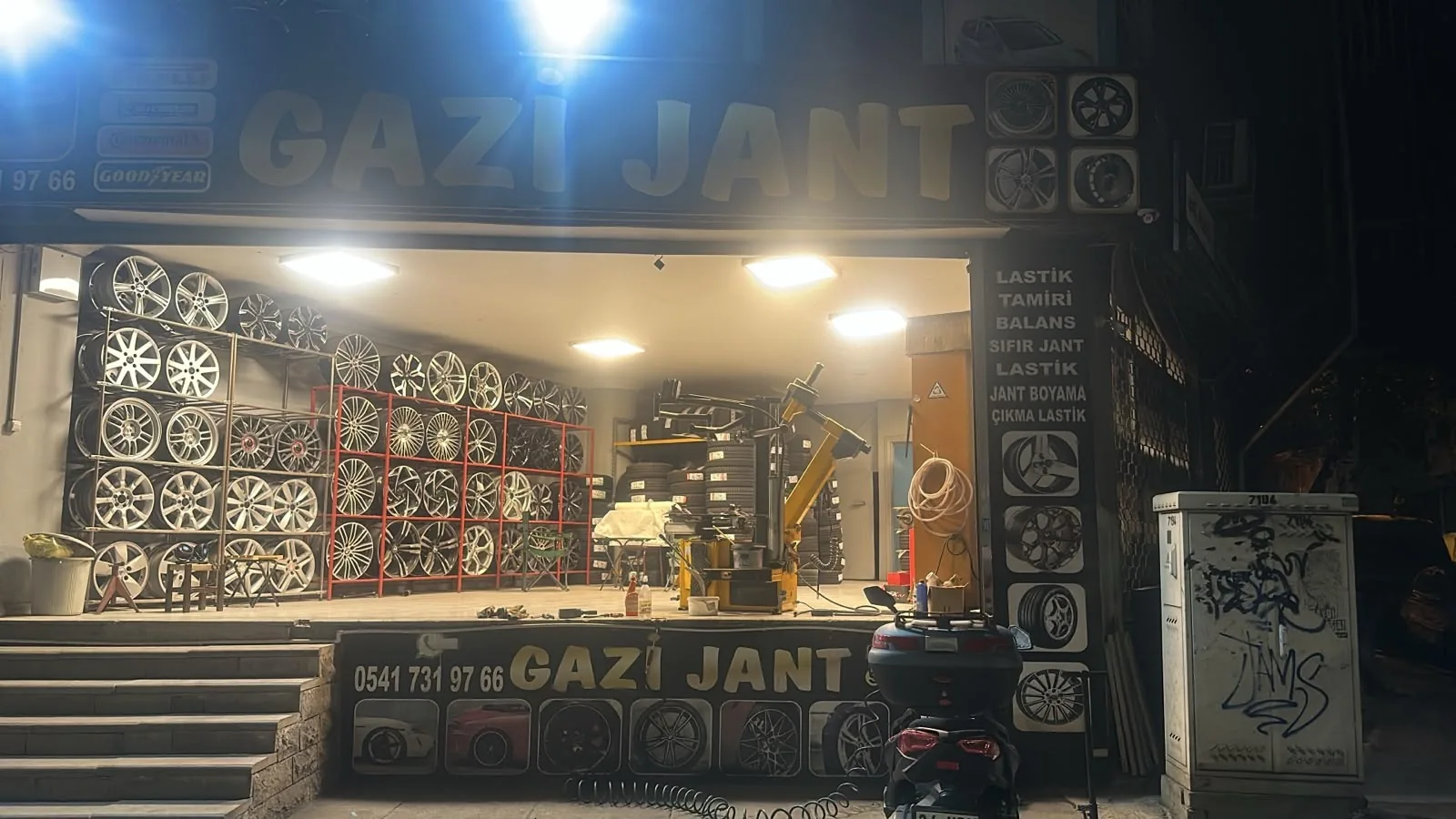 Gazi Jant mağazasının akşam çekimi ve jant koleksiyonu
